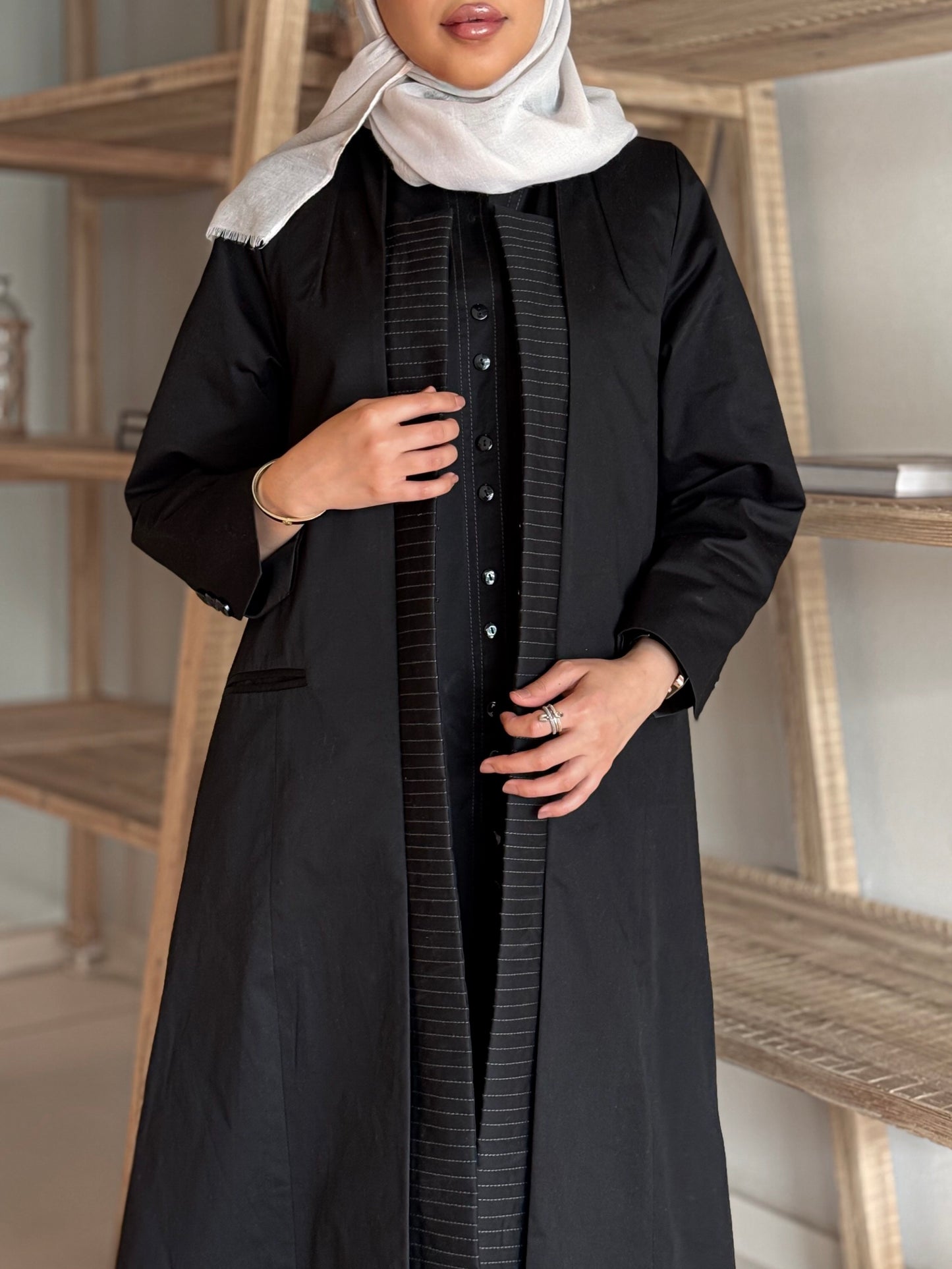 Bahi Set ست باهي باللون الأسود