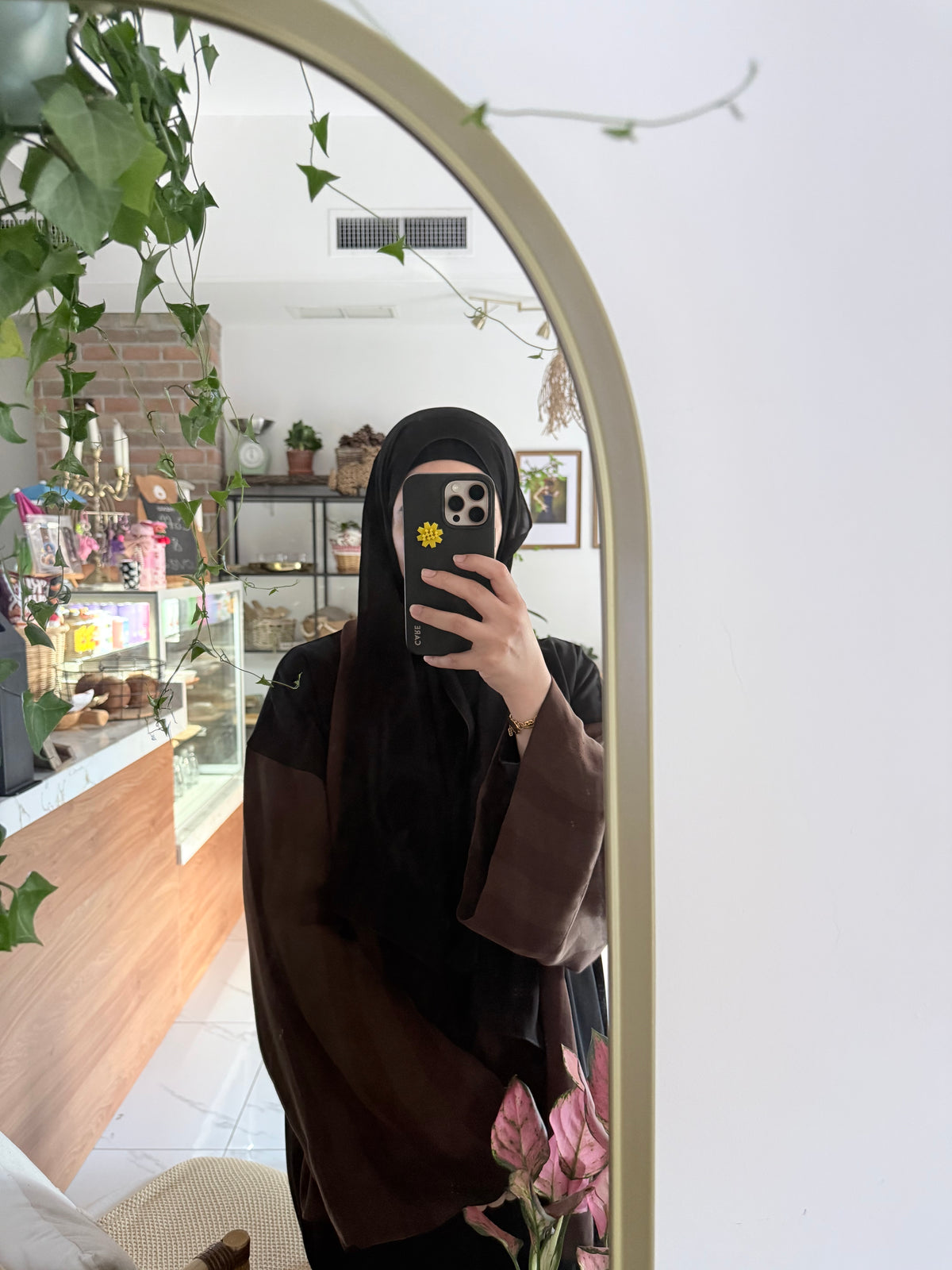 عباة ميلا 🤎 (بني أو أسود )