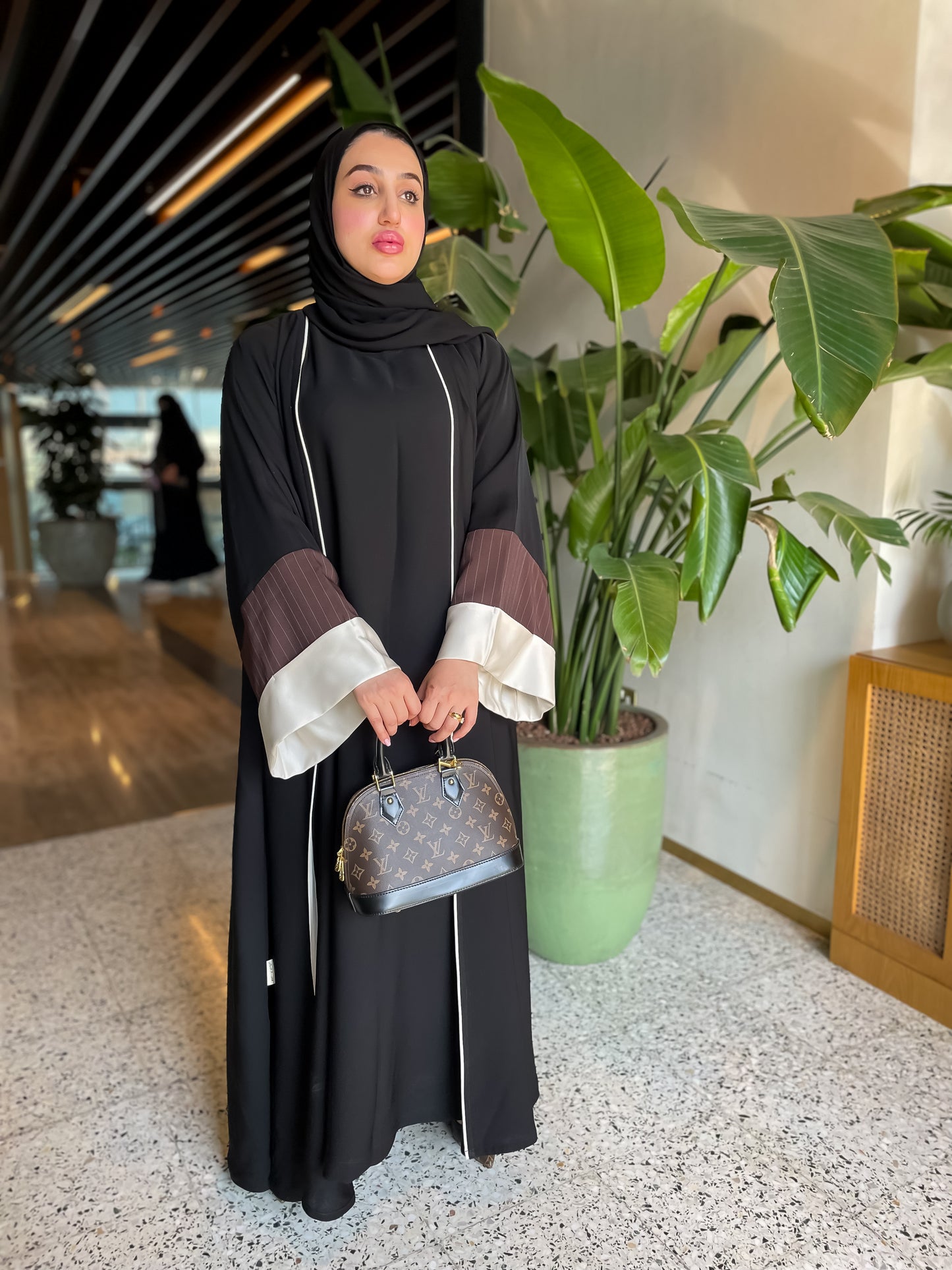 Brown sleeve Abaya