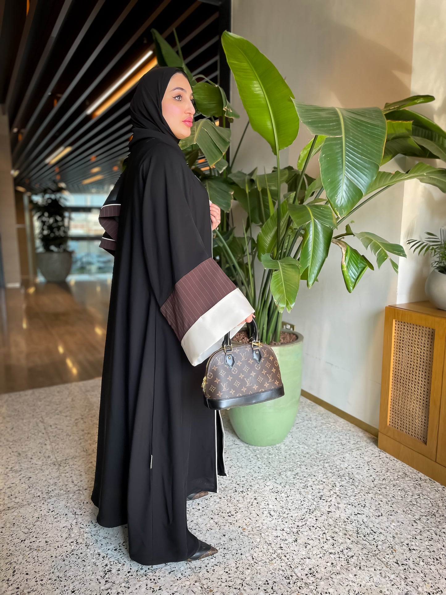 Brown sleeve Abaya