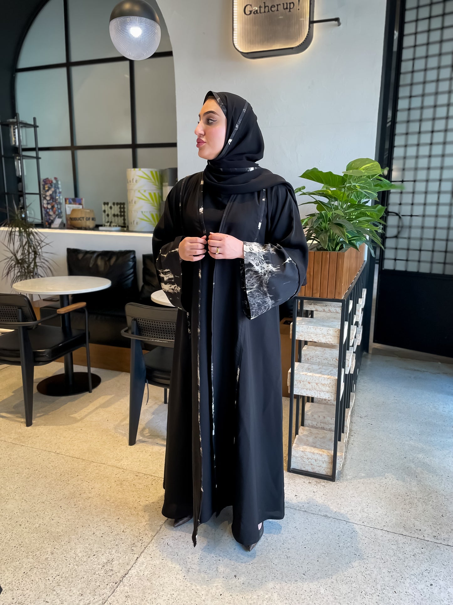 Breems Abaya عباة البريمات الأنيقة