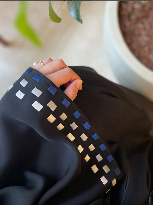 عباة سكويرز