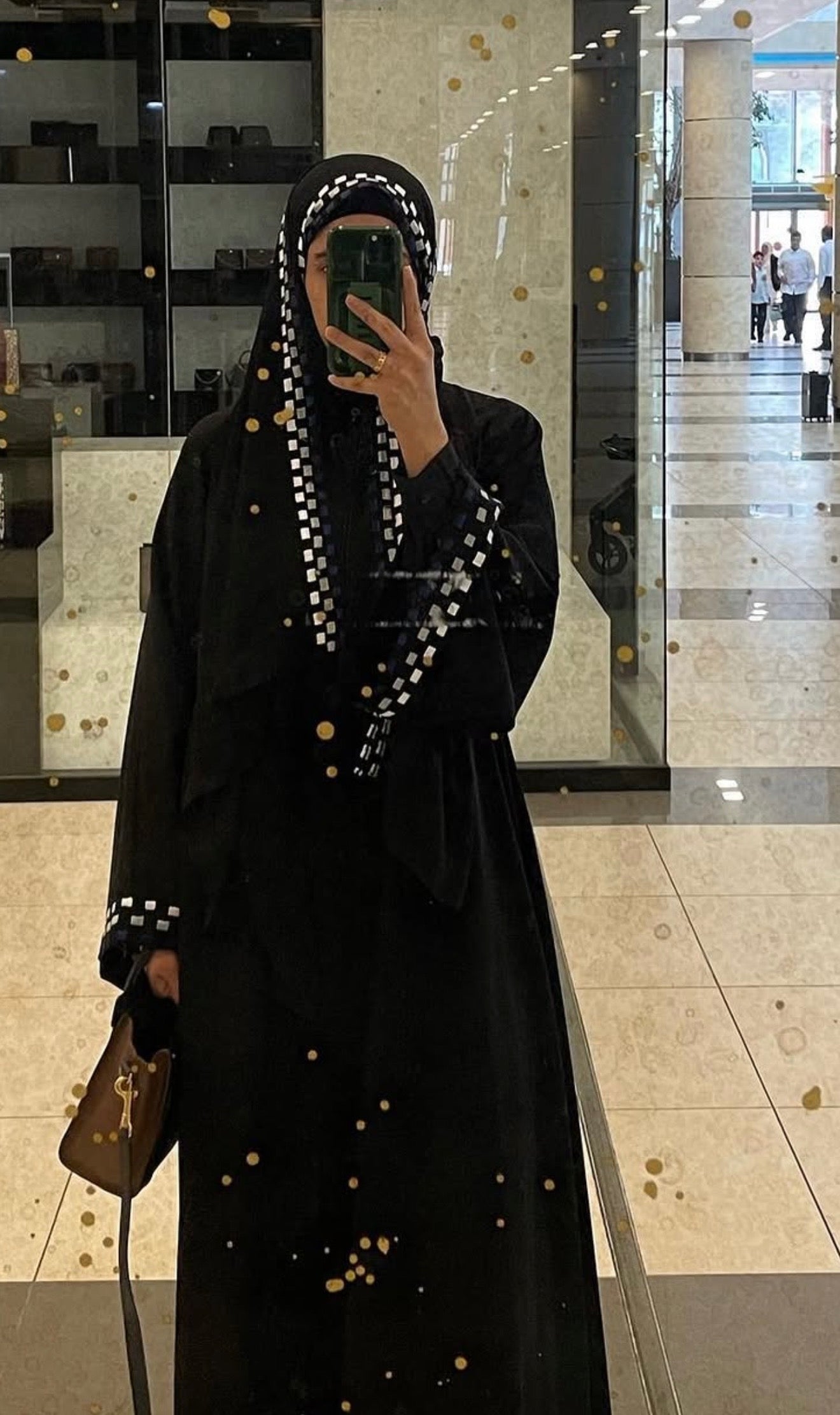 عباة سكويرز