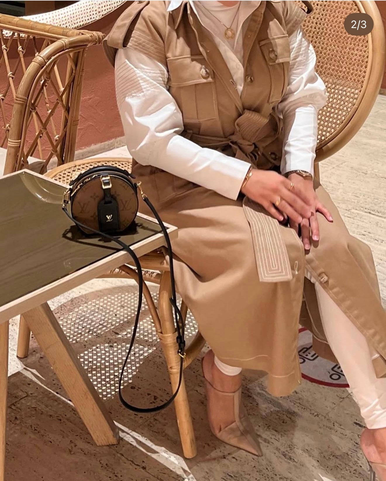 Balance vest مع القميص